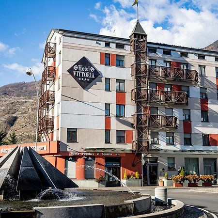 Hotel Vittoria Sondrio Kültér fotó