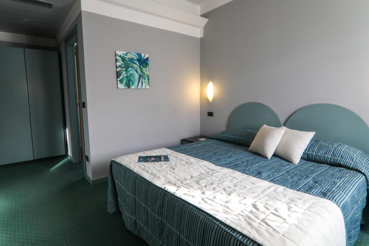 Hotel Vittoria Sondrio Kültér fotó