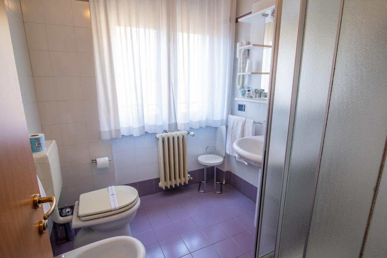 Hotel Vittoria Sondrio Kültér fotó
