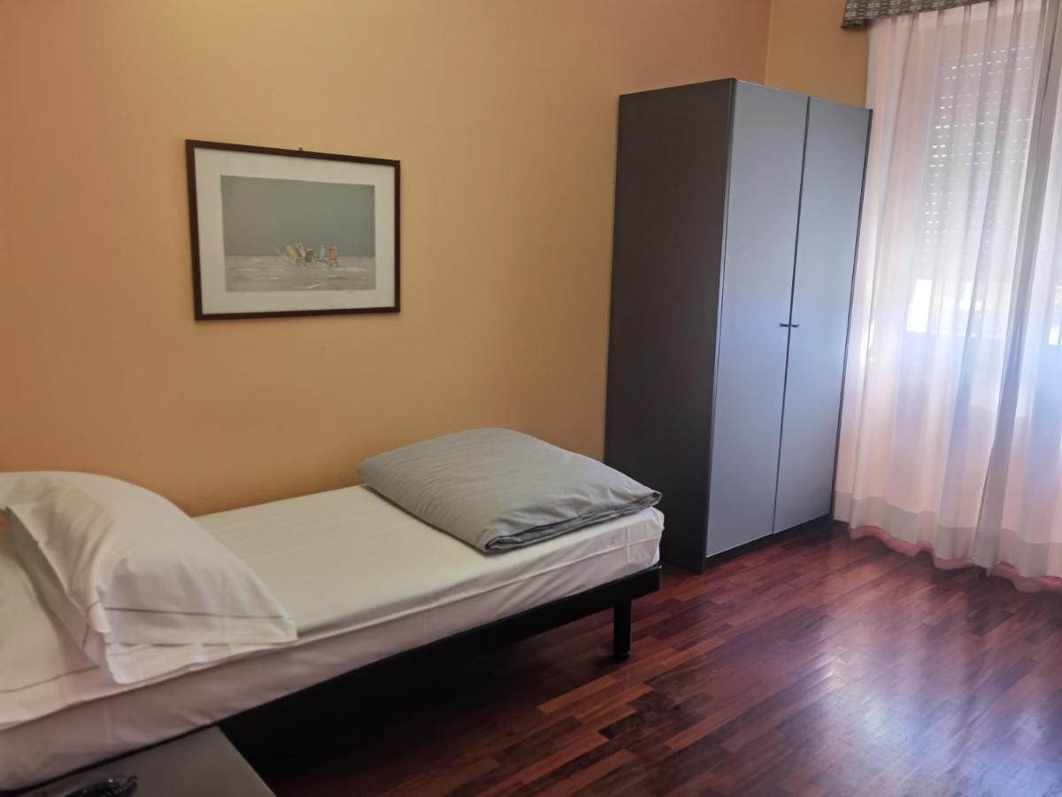 Hotel Vittoria Sondrio Kültér fotó